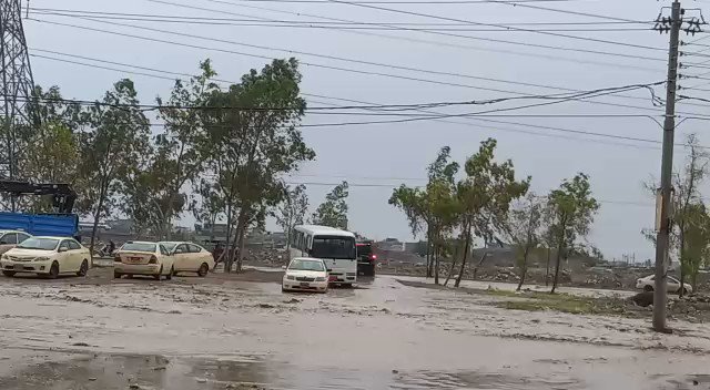 Flash flooding in parts of Erbil