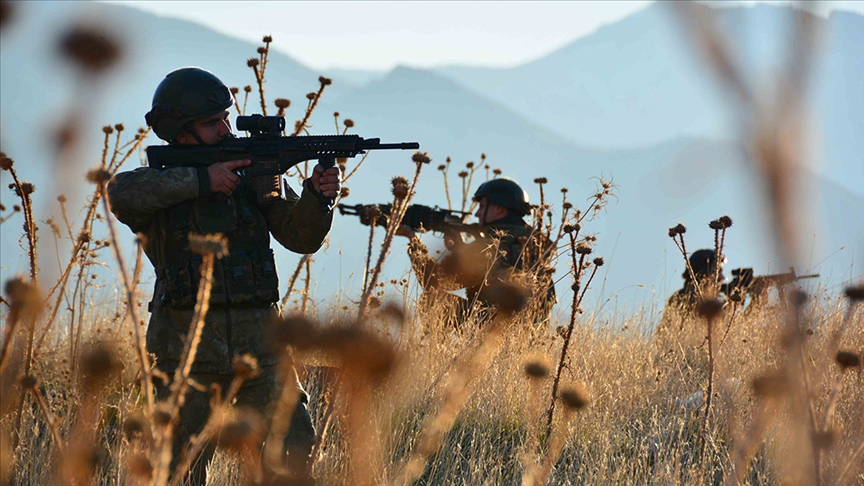 משרד ההגנה הלאומי הטורקי הודיע כי 4 חמושים PKK/YPG נוטרלו באזור גארה בצפון עיראק ובאזור מגן הפרת בצפון סוריה.