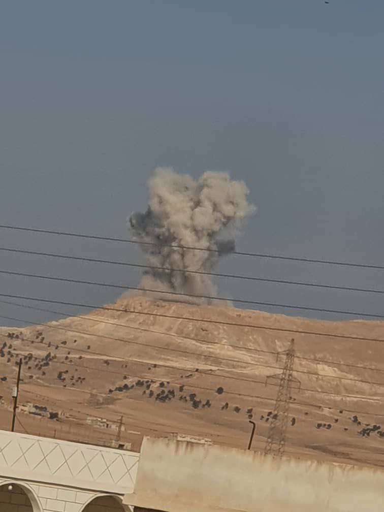 Türkische Kampfflugzeuge greifen SDF-Ziele im Ramaneh-Gebirge östlich von Manbij an