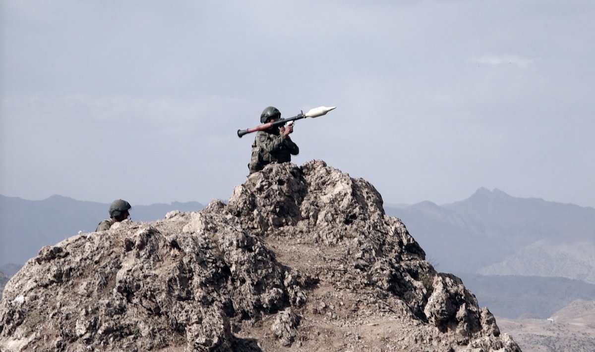 Türkische Streitkräfte neutralisieren 13 PKK-Kämpfer in den nordirakischen Regionen Hakurk, Gara und Metina