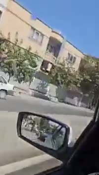 Саккез, північно-західний Іран: На третю річницю вбивства Джини (Махси) Аміні, організованого державою, весь базар і магазини її рідного міста Саккез були повністю закриті. Торговці вшанували її пам&39;ять та висловили свій протест єдиним загальним страйком.