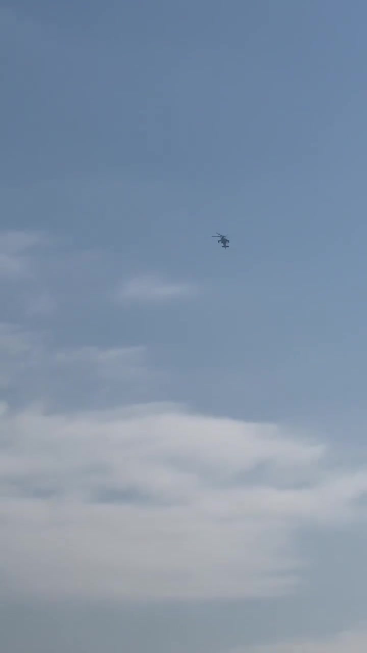 Rakka semalarındaki helikopter hareketliliği, şehirdeki yoğun kontrol noktalarının konuşlandırılmasıyla aynı zamana denk geldi.