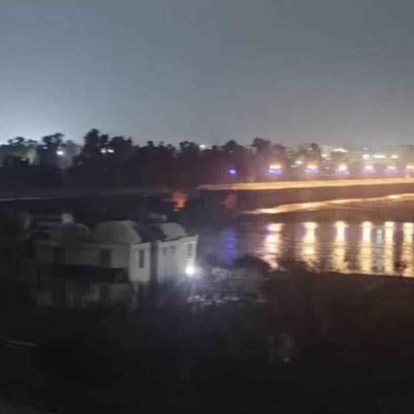 SDF milisleri, Suriye Arap Ordusu'nun ilerleyişini durdurmak amacıyla Rakka şehrindeki yeni ve eski köprüleri havaya uçurdu.