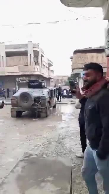 In Raqqa, Arab tribes seized vehicles belonging to the SDF militia in the city of Raqqa.