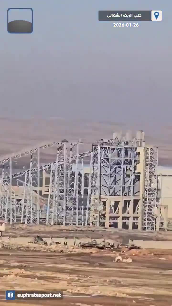 Campagne nord d'Alep : des affrontements armés ont opposé ce matin l'armée syrienne aux forces FDS aux abords de la cimenterie appartenant à la société française Lafarge, dans le village de Jalabiya, en zone rurale d'Aïn al-Arab (Kobani), avant que l'armée n'en prenne le contrôle total.