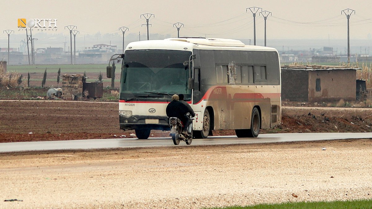 القوات الأمريكية تنقل معتقلي داعش من سوريا إلى العراق