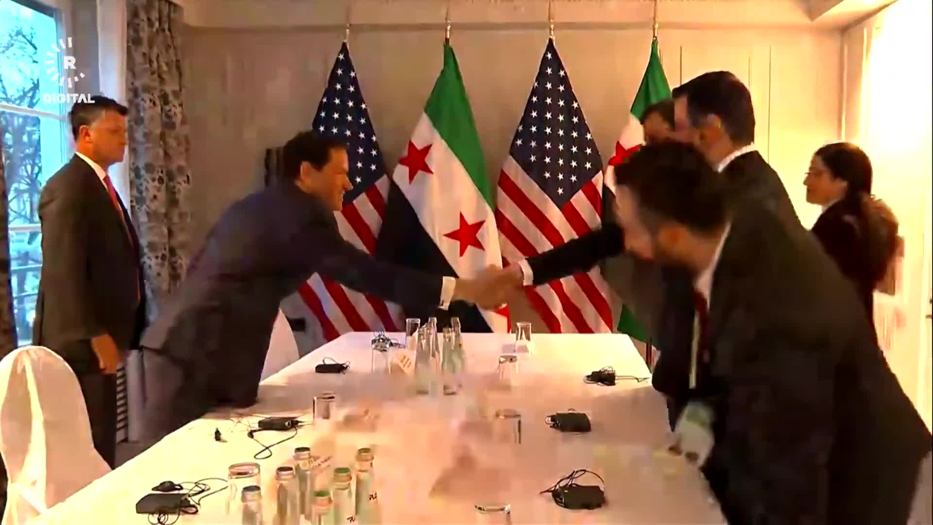 Mazloum Abdi, der Oberbefehlshaber der SDF, AANES-Außenbeauftragter @ElhamAhmadSDC und Asaad al-Shaibani, Syriens Außenminister, trafen sich in München mit US-Außenminister Marco Rubio – Rudaw